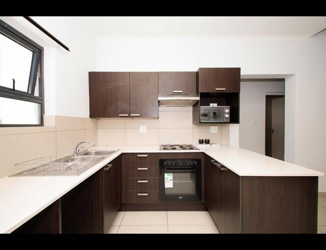 2 BEDROOM APARTMENT FOR SALE IN FOURWAYS